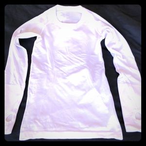 Lululemon long sleeve swiftly tech